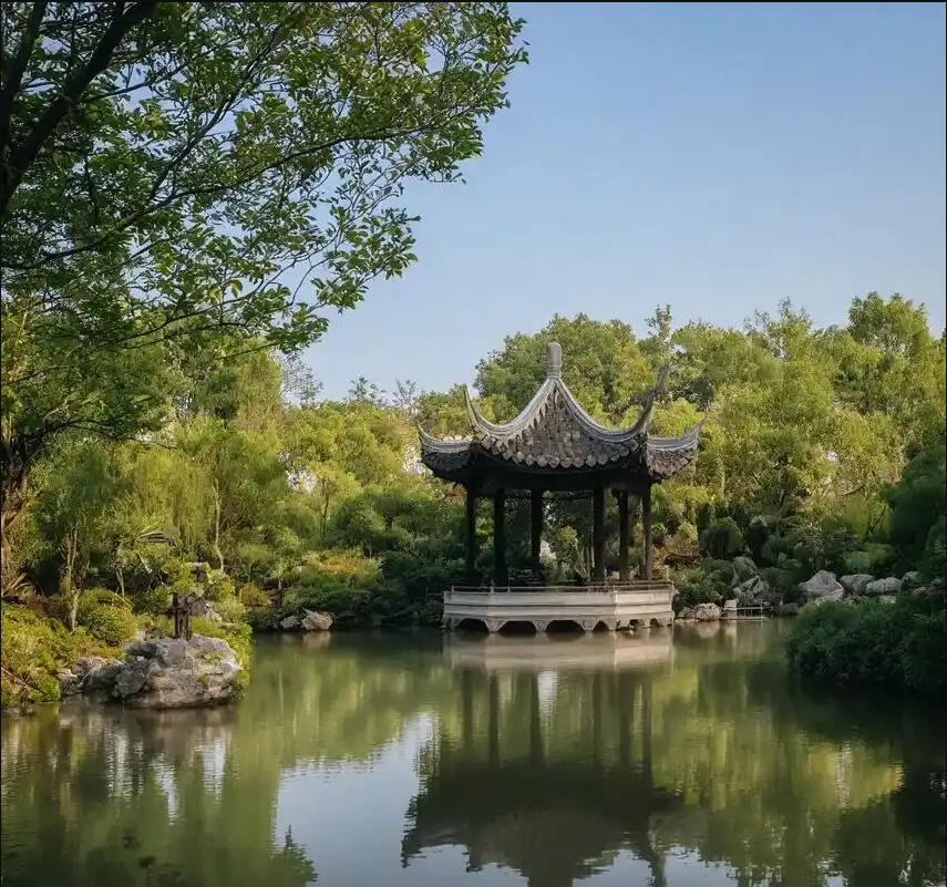 襄樊凝芙餐饮有限公司